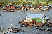 Tonle Sap - Prek Toal floating village - floating houses